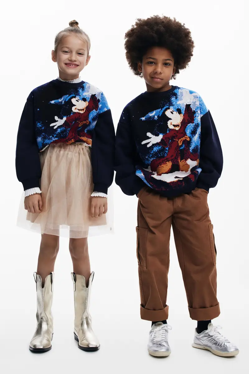 Mickeyâ"¢ Fantasy jacquard sweatshirt