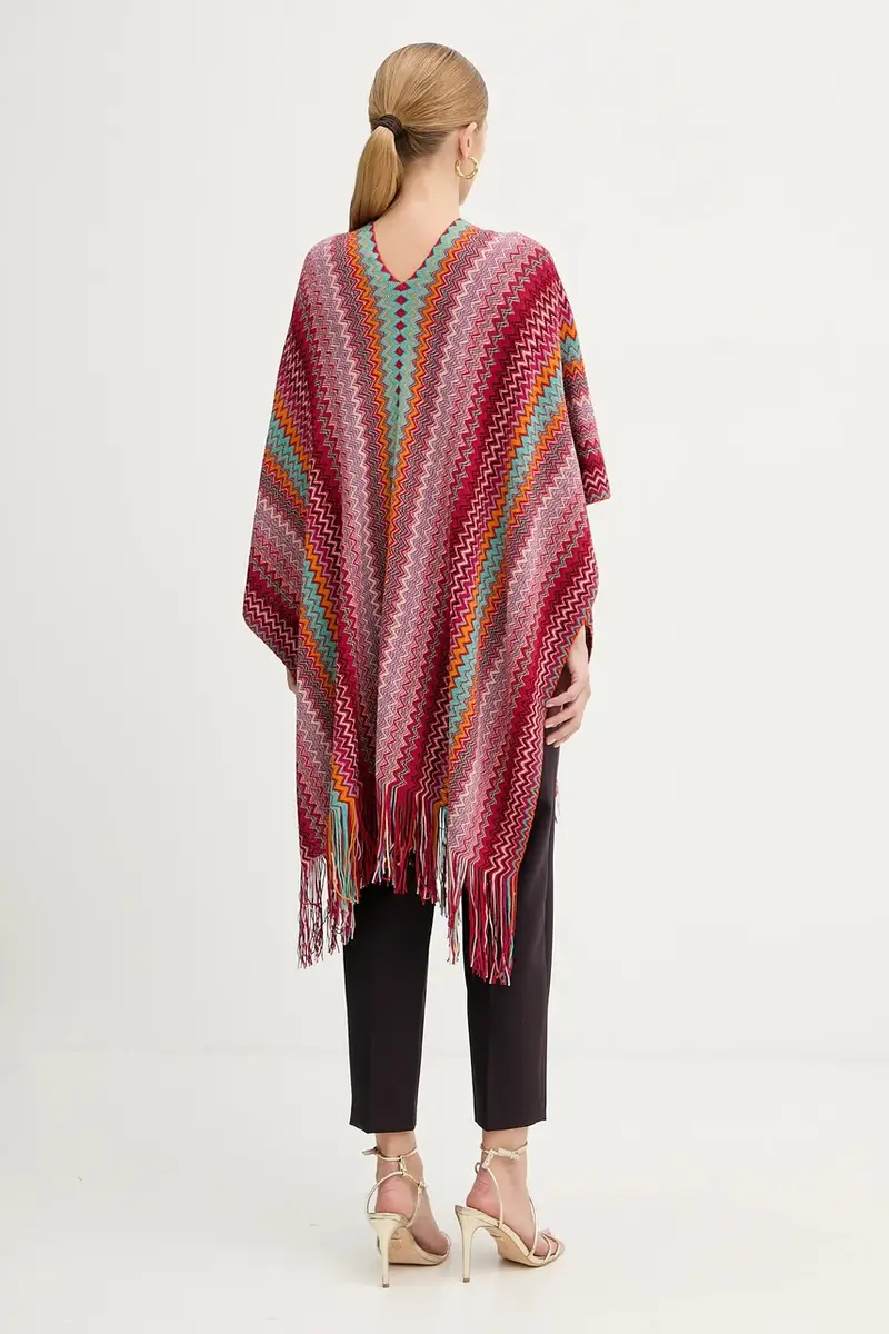 poncho con lana colore rosso POQYWMDA224 miniatura 3