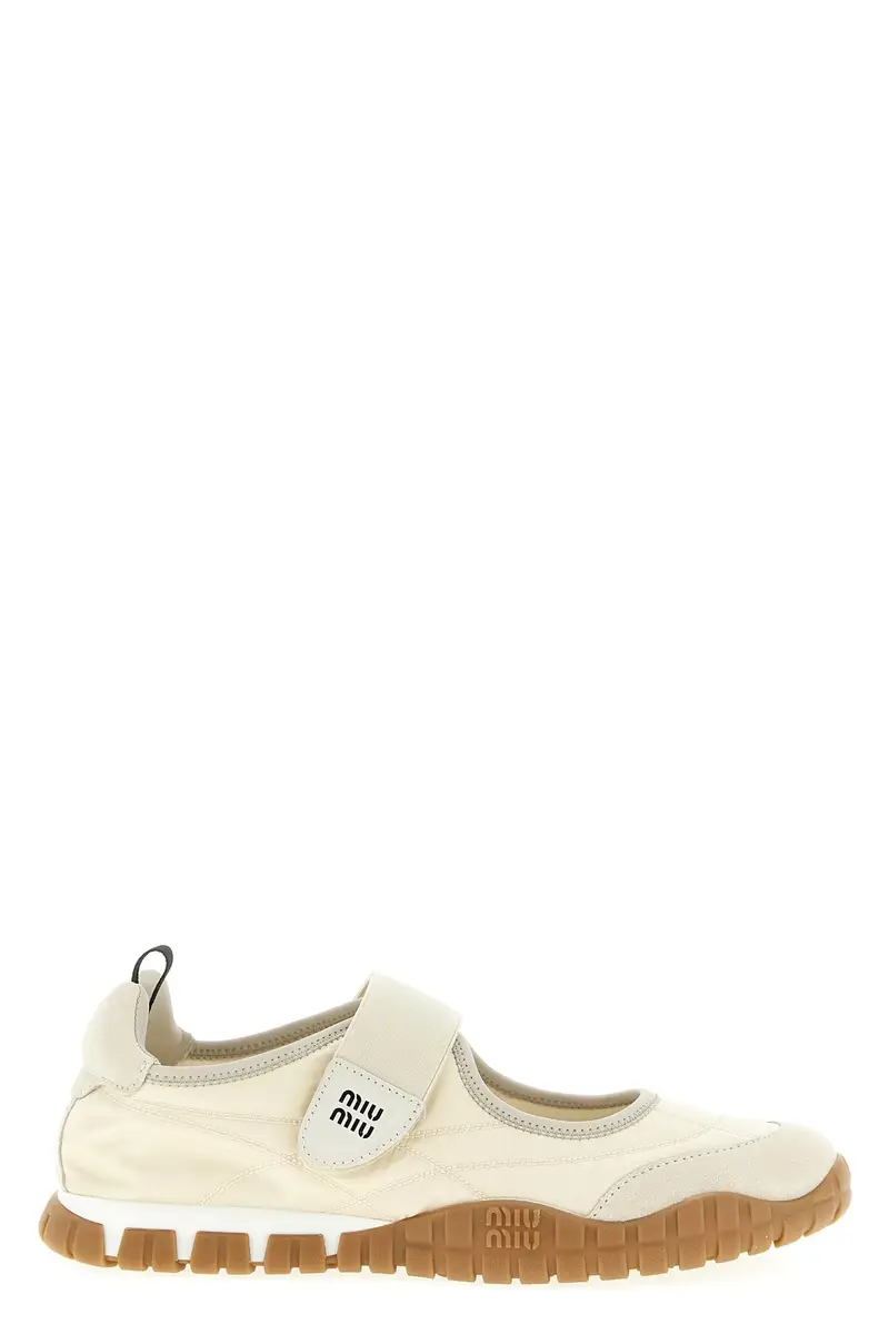 Ballerina 'Tyre' Beige