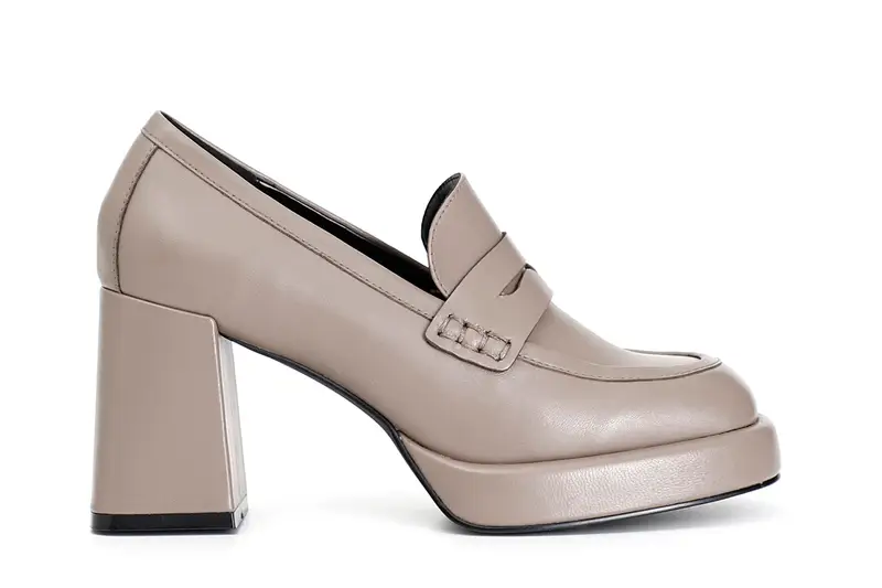mocassino donna in pelle con plateau taupe
