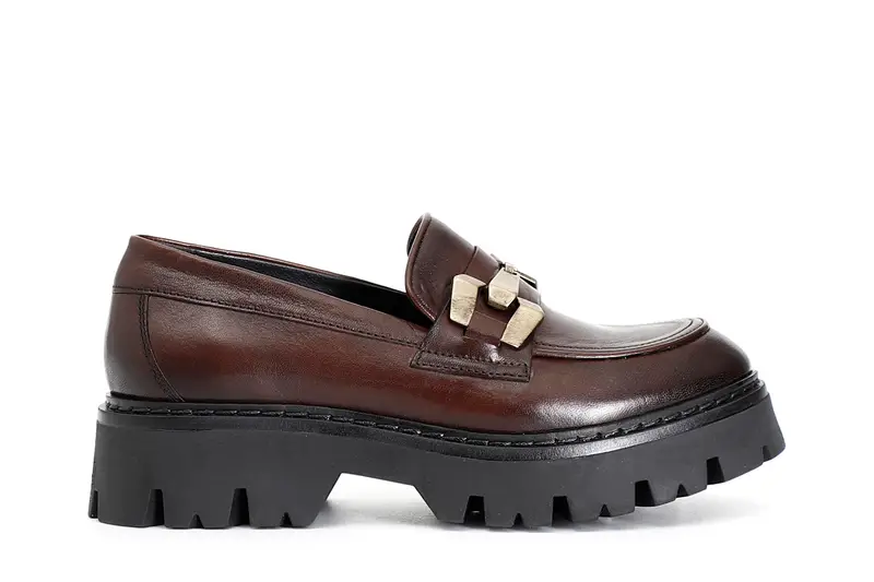 mocassino in pelle con morsetto tabacco