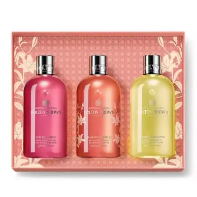 Set regalo per la cura del corpo con fiori e agrumi 3x300 ml
