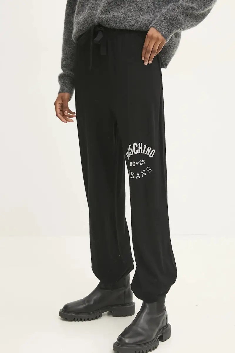 pantaloni tuta in cotone colore nero con applicazione J0380 8700