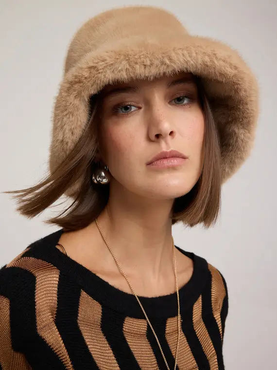 Cappello effetto peluche Donna