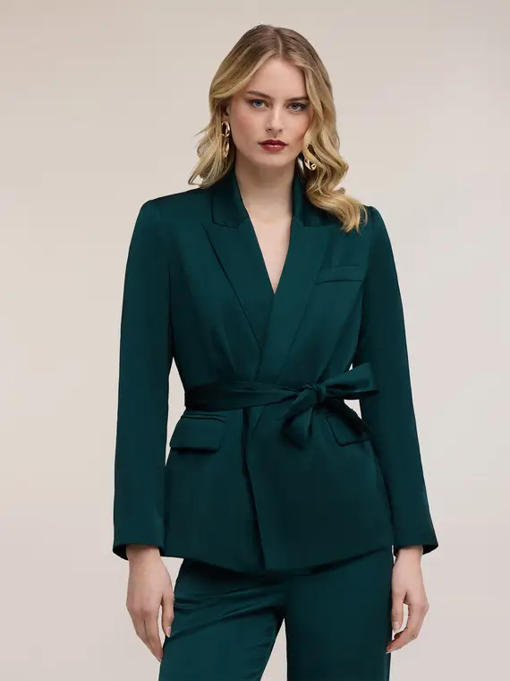 Giacca fluida in raso con cintura Donna, Verde