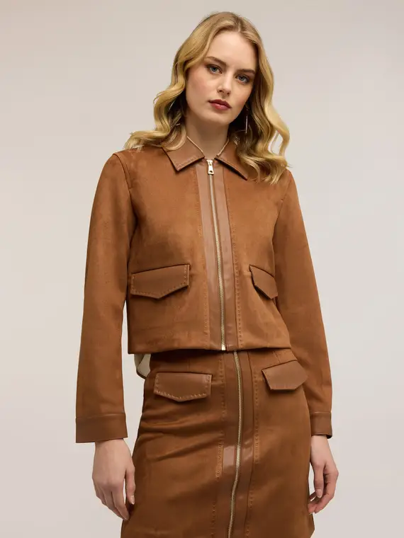 Giubbotto corto con zip e tasche Donna, Marrone