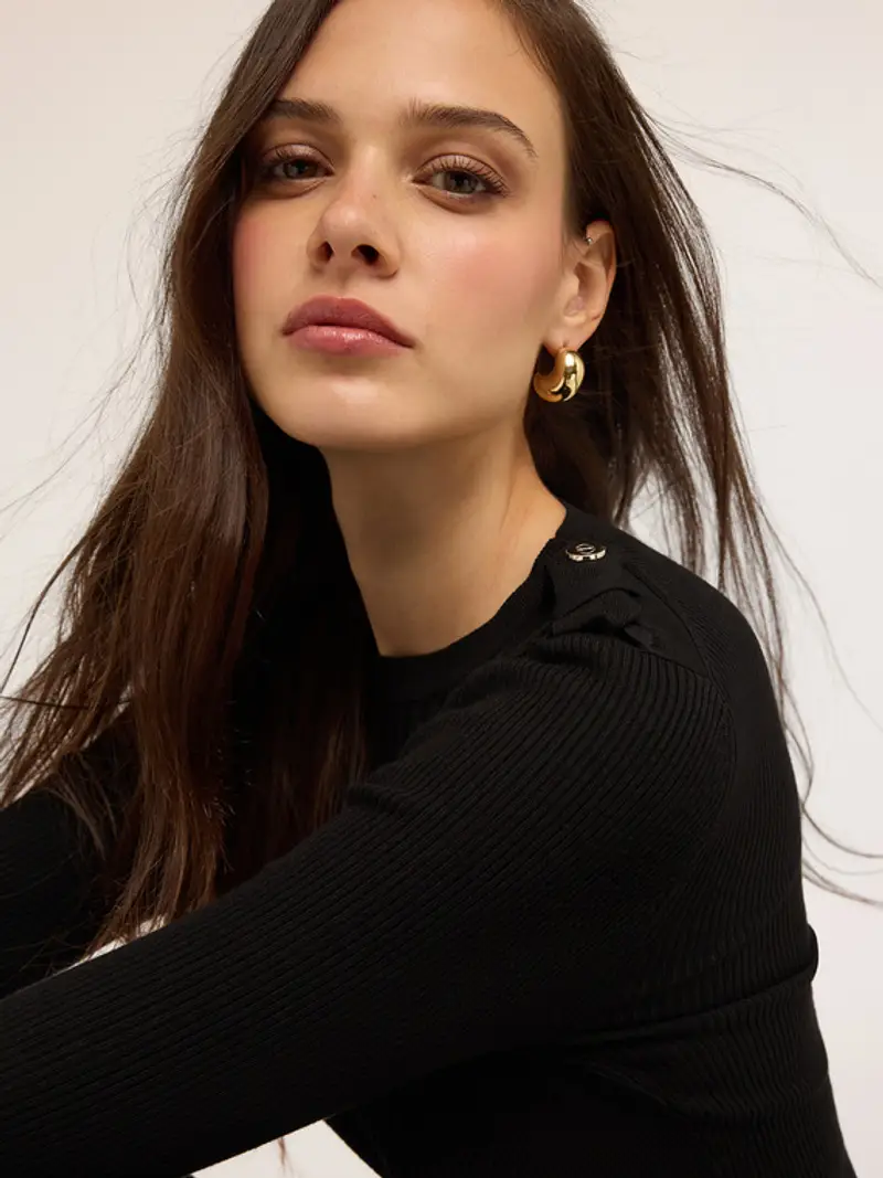 Maglia a coste con mostrine Donna, Nero