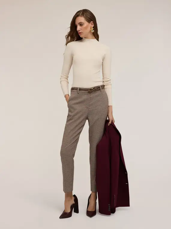 Maglia dolcevita a coste fitted Donna, Bianco