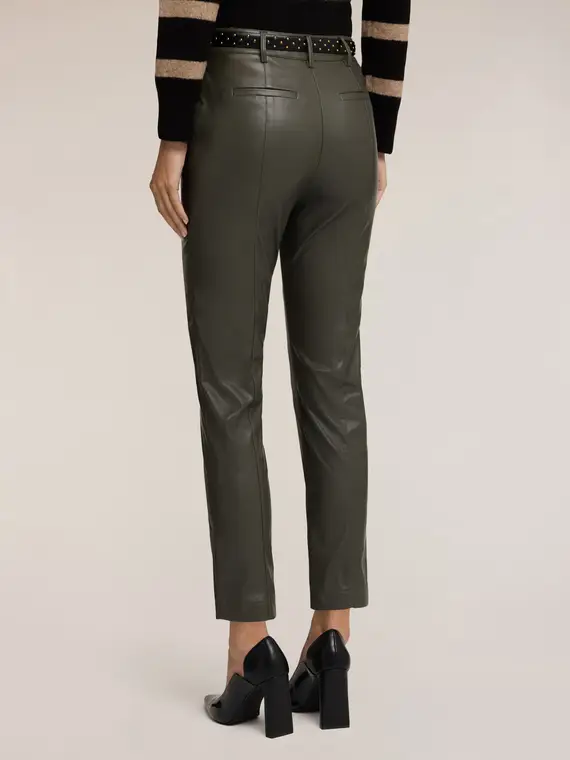 Pantaloni slim fit in tessuto spalmato Donna, Verde militare miniatura 2