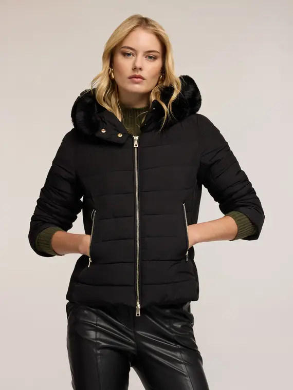Piumino corto con cappuccio Donna, Nero