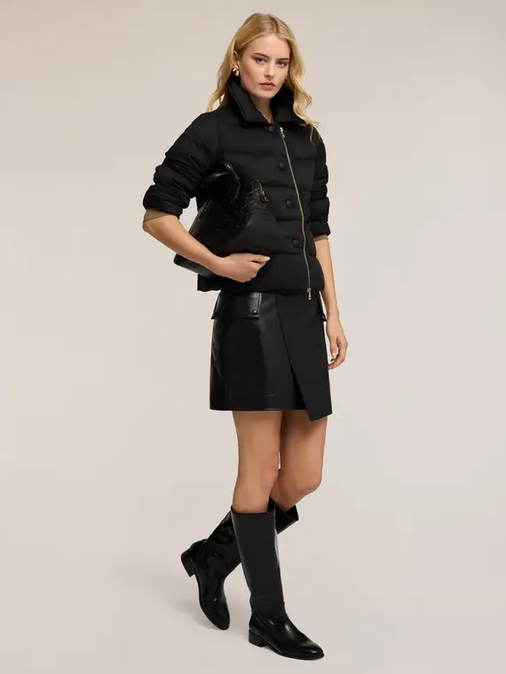 Piumino pesante corto con collo alto Donna, Nero