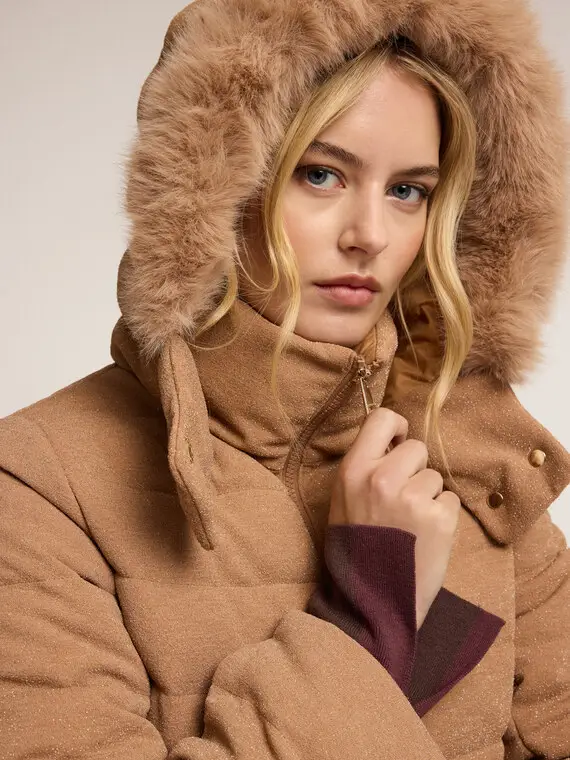 Piumino pesante glitterato con cappuccio Donna, Beige miniatura 3