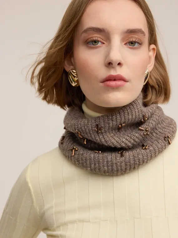 Scaldacollo in maglia con pietre Donna