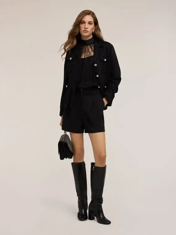 Shorts a vita alta con pieghe Donna, Nero