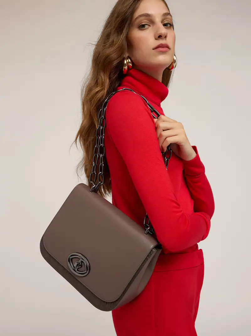 Shoulder bag in tessuto spalmato Donna, Marrone