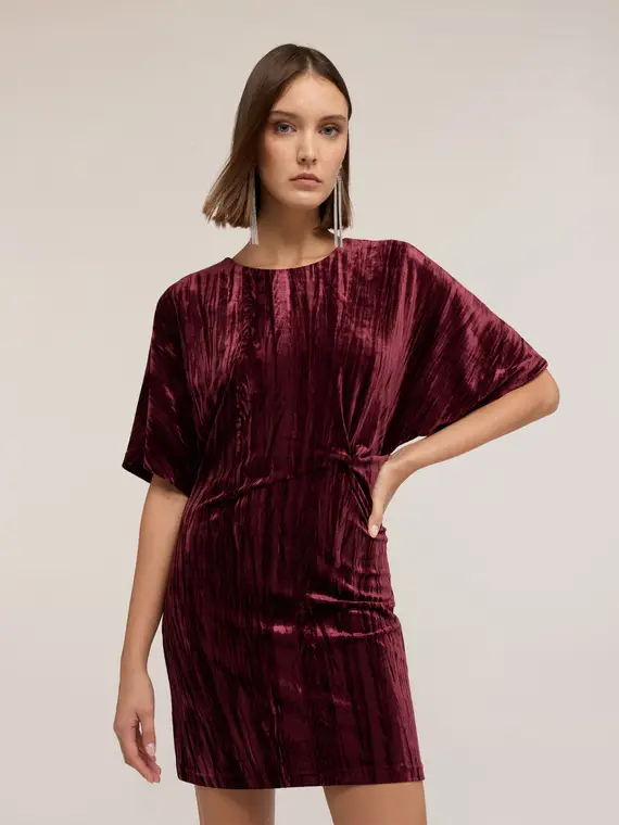 Vestito a kimono in velluto plissé Donna, Bordeaux
