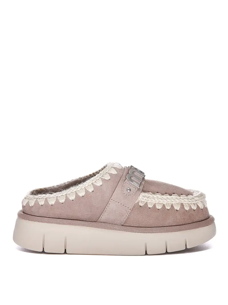 Mules in suede con logo in metallo Beige