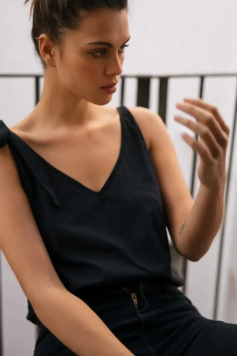 . top in cotone colore nero 0 miniatura 2