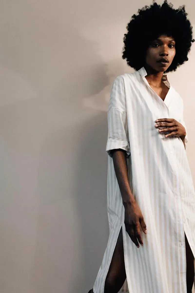 . vestito colore marrone Beige