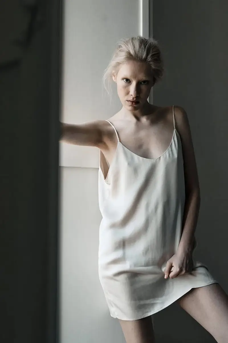 . vestito FEU colore beige