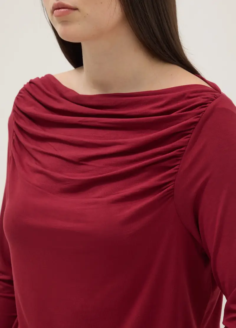 , Maglia Lunga In Viscosa Elasticizzata Rossa Regular Fit Con Collo A Barca, Donna, Rosso miniatura 2