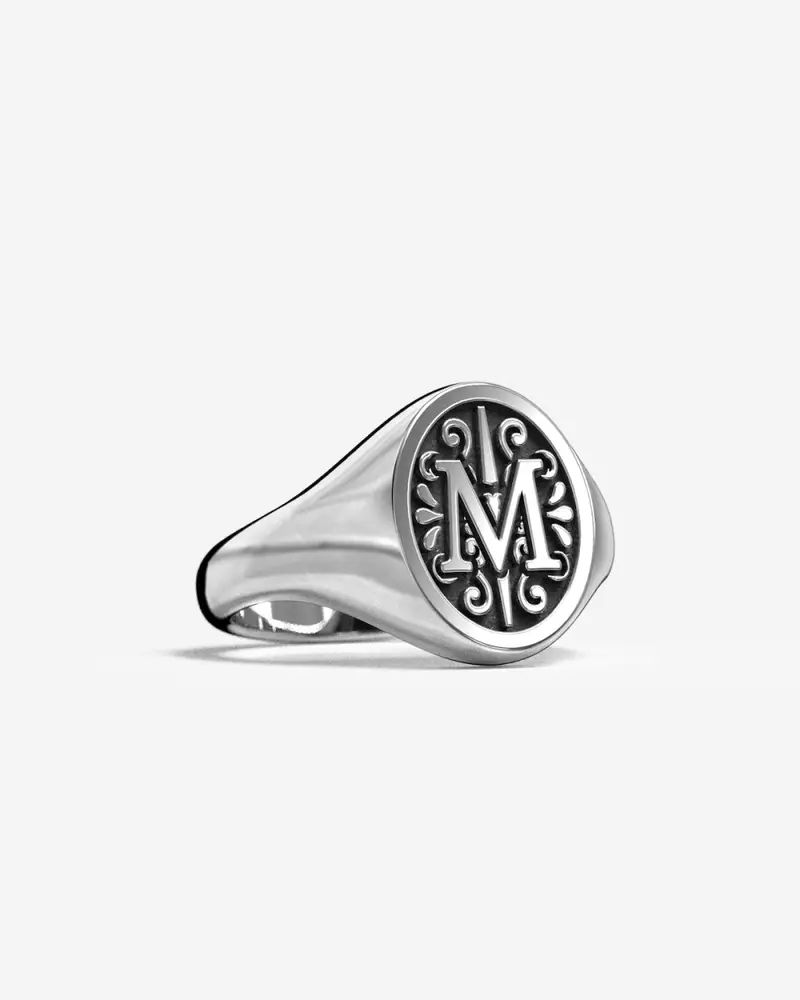 Anello Chevalier Ovale Medio Con Lettera Iniziale Personalizzata