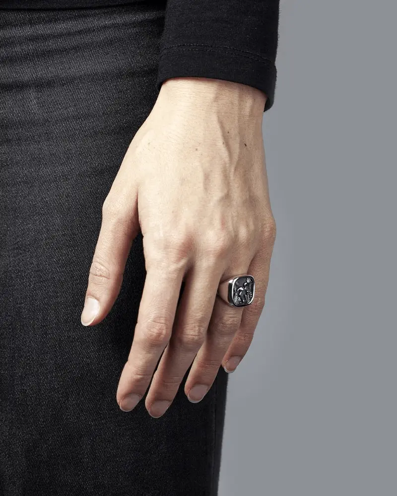 Anello Chevalier Quadrato Liscio Con Decoro Personalizzabile miniatura 2