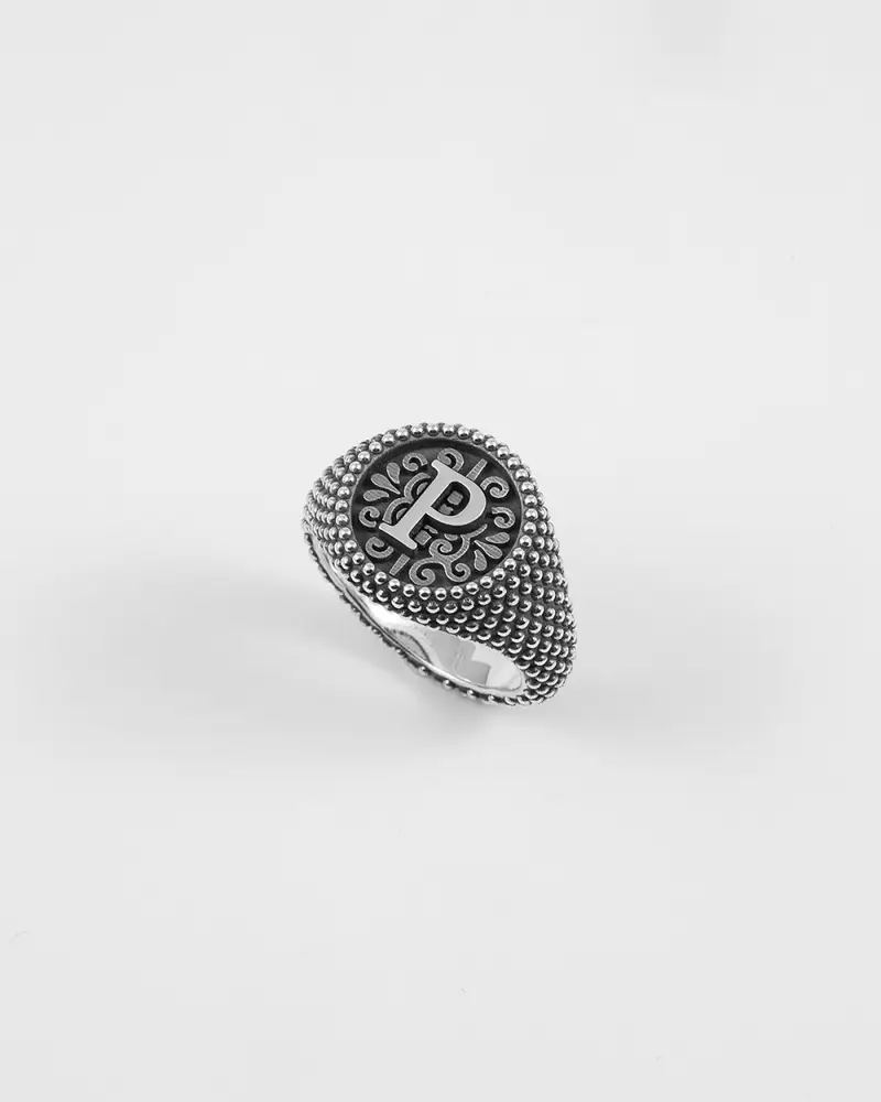 Anello Chevalier Tondo Puntinato Con Lettera Iniziale Personalizzabile miniatura 2