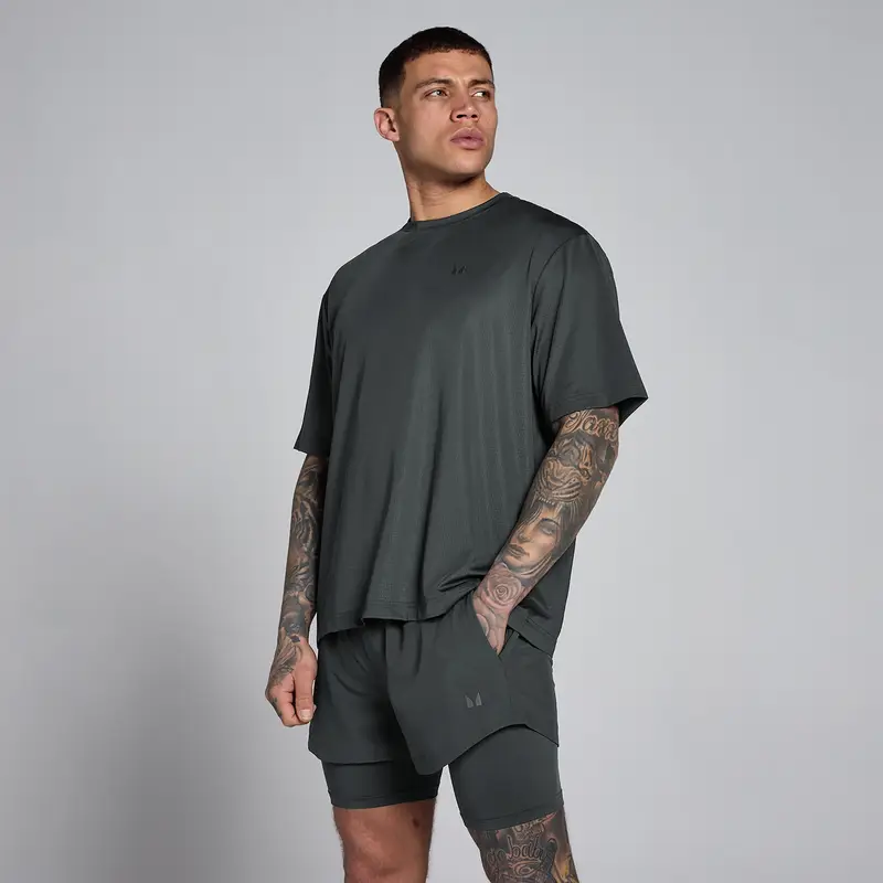 T-shirt oversize a rete MP Hybrid uomo - Nero slavato