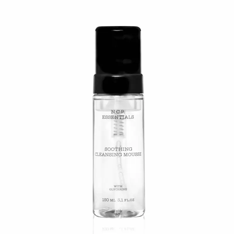 . - Essentials Soothing Cleansing Mousse - Mousse detergente viso,Trattamento barba