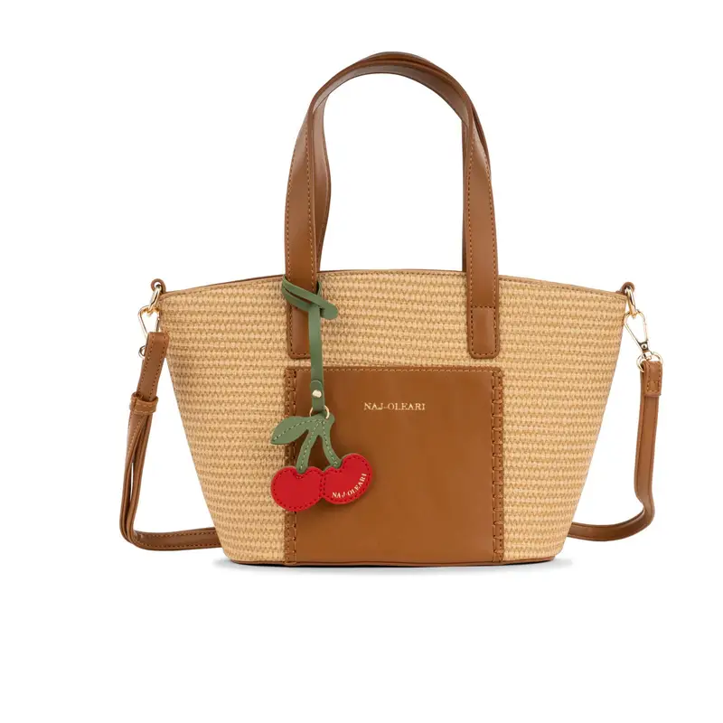 Borsetta marrone da donna effetto paglia con ciondolo a ciliegia