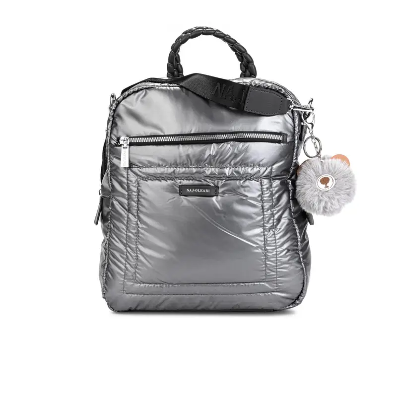 Zaino argento effetto trapuntato con zip e ciondolo