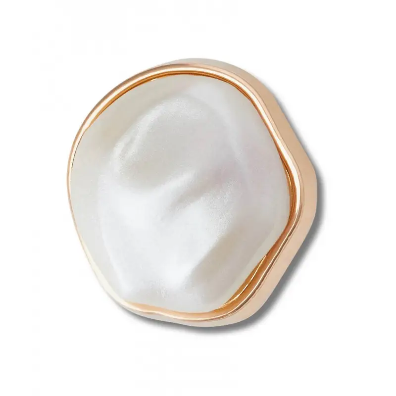 Natural baroque pearl 1