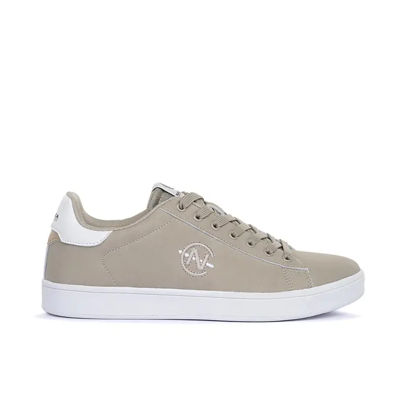 Sneakers beige con logo laterale e cuciture