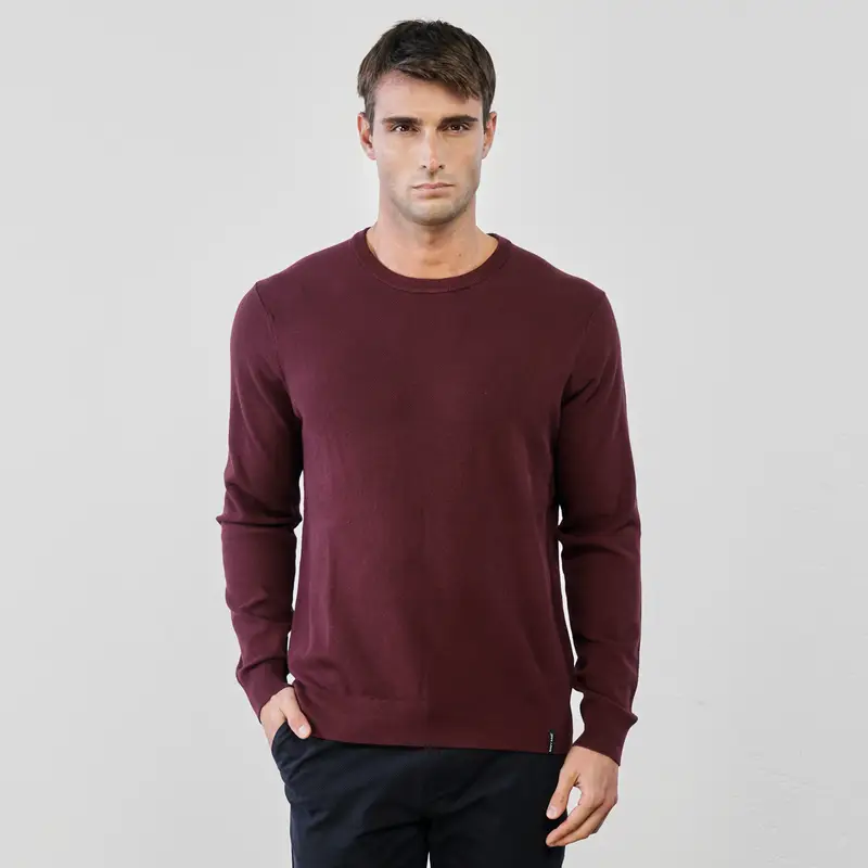 Maglioncino bordeaux chiaro girocollo con trama ricamata