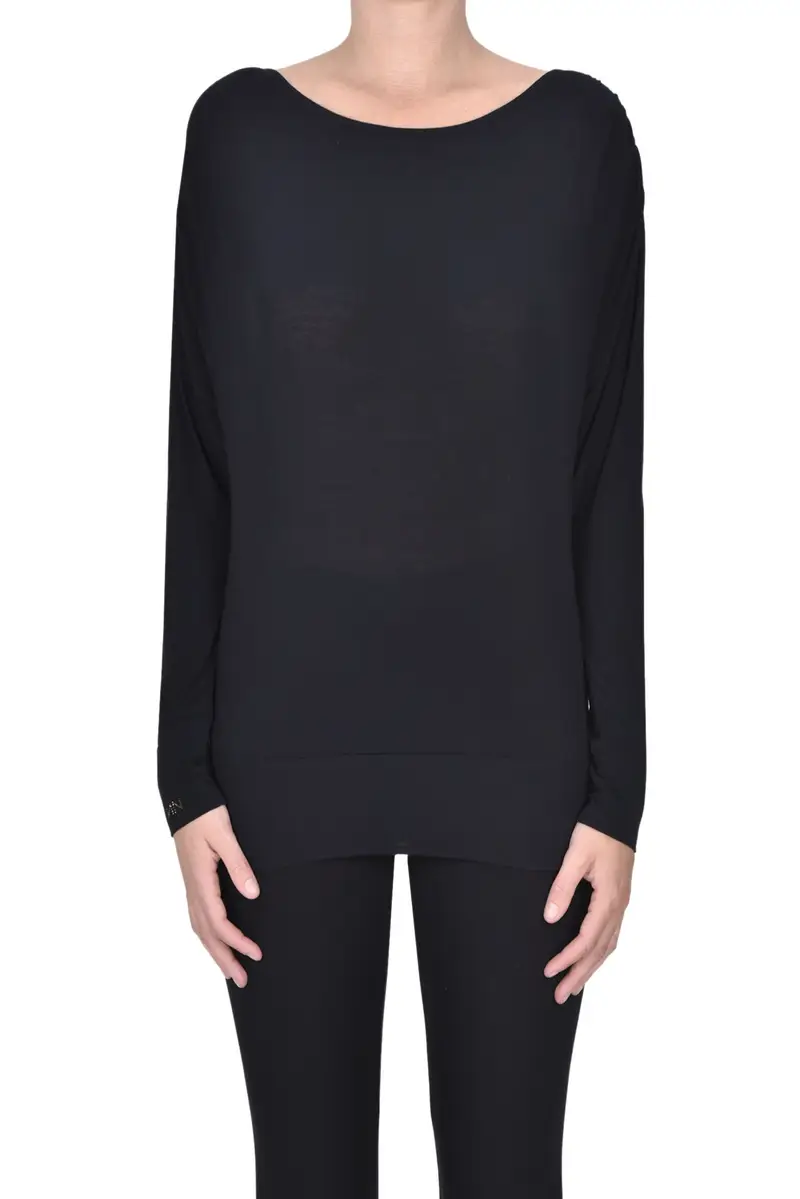 T-shirt con scollatura a barchetta