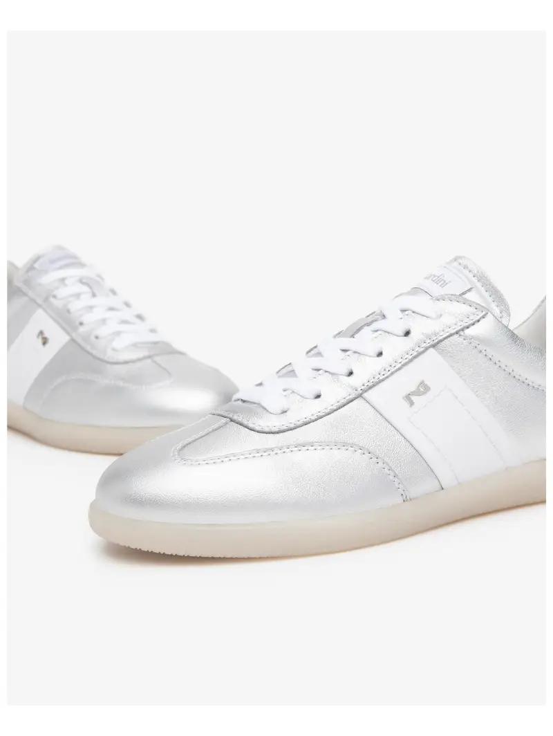 Nero Giardini Sneaker bassa argento / bianco miniatura 3