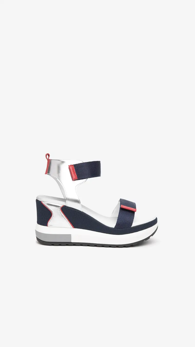 NeroGiardini Outlet Sandali Donna in Pelle  - Blu