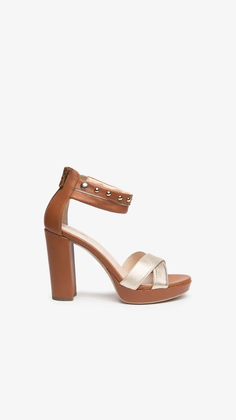 NeroGiardini Outlet Sandali Donna in Pelle - Marrone