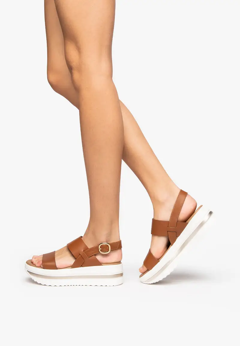 NeroGiardini Outlet Sandali Donna in Pelle - Marrone