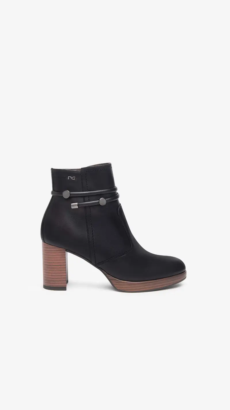 Outlet Tronchetti Donna in Pelle - Nero