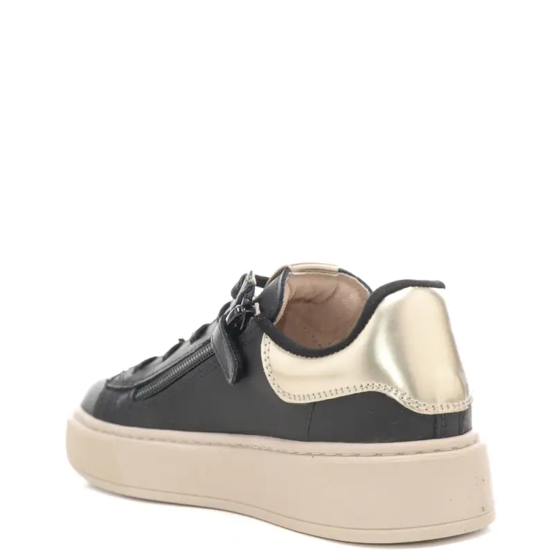 sneakers da bambina in pelle opaca con inserti laminati nere miniatura 3