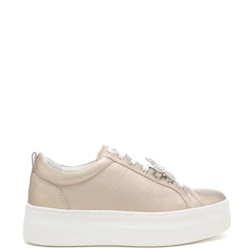 sneakers da donna con maxi charm floreale sul davanti platino
