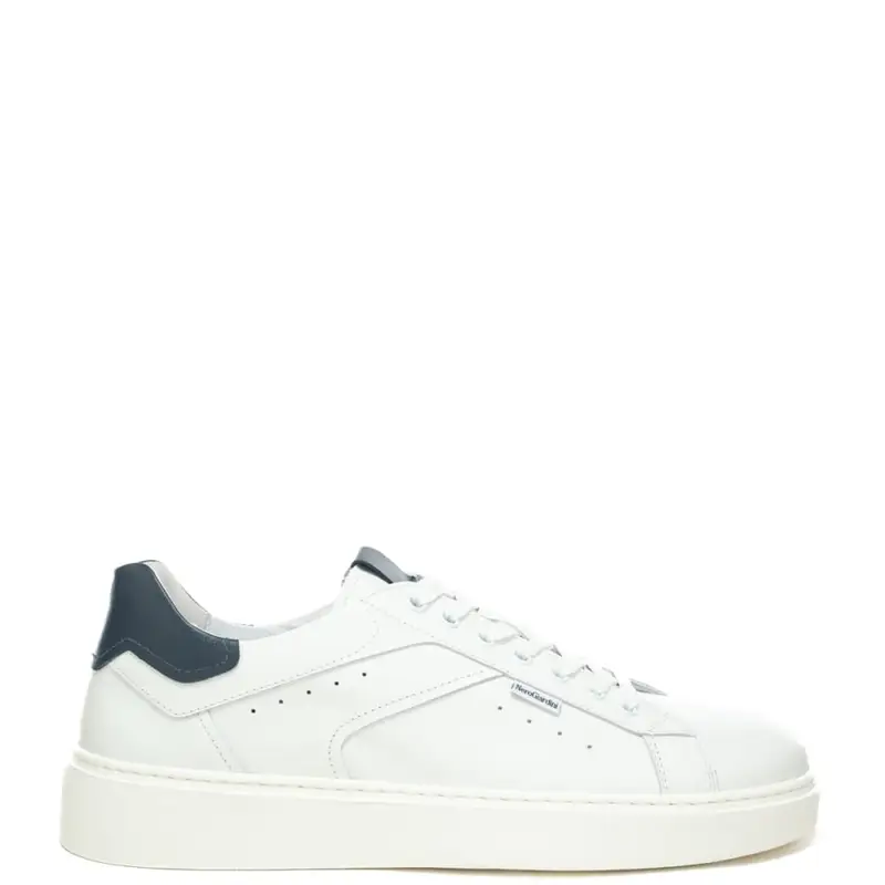 sneakers da uomo in vera pelle con finitura liscia e inserto a contrasto colore bianco blu navy