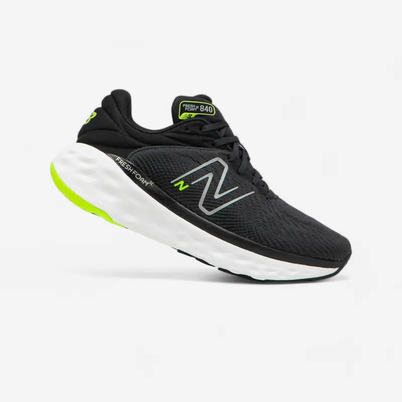 Scarpe running uomo New Balance 840 nero-giallo | New Balance