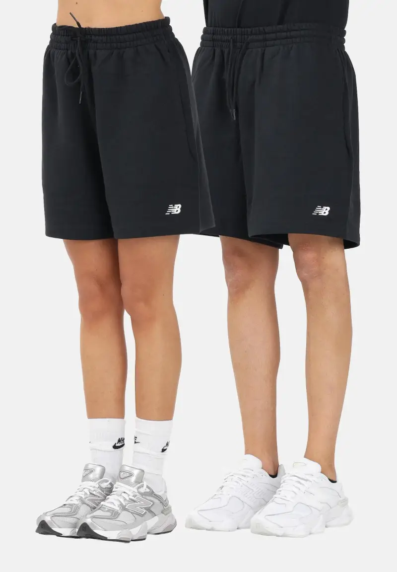 Shorts sportivo ESSENTIALS nero per uomo e donna