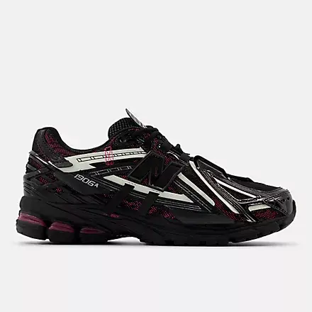 Sneakers 1906A nero e fucsia