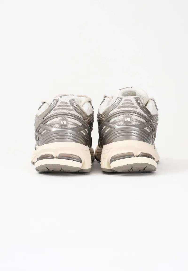 Sneakers 1906R panna e argento per uomo e donna miniatura 2