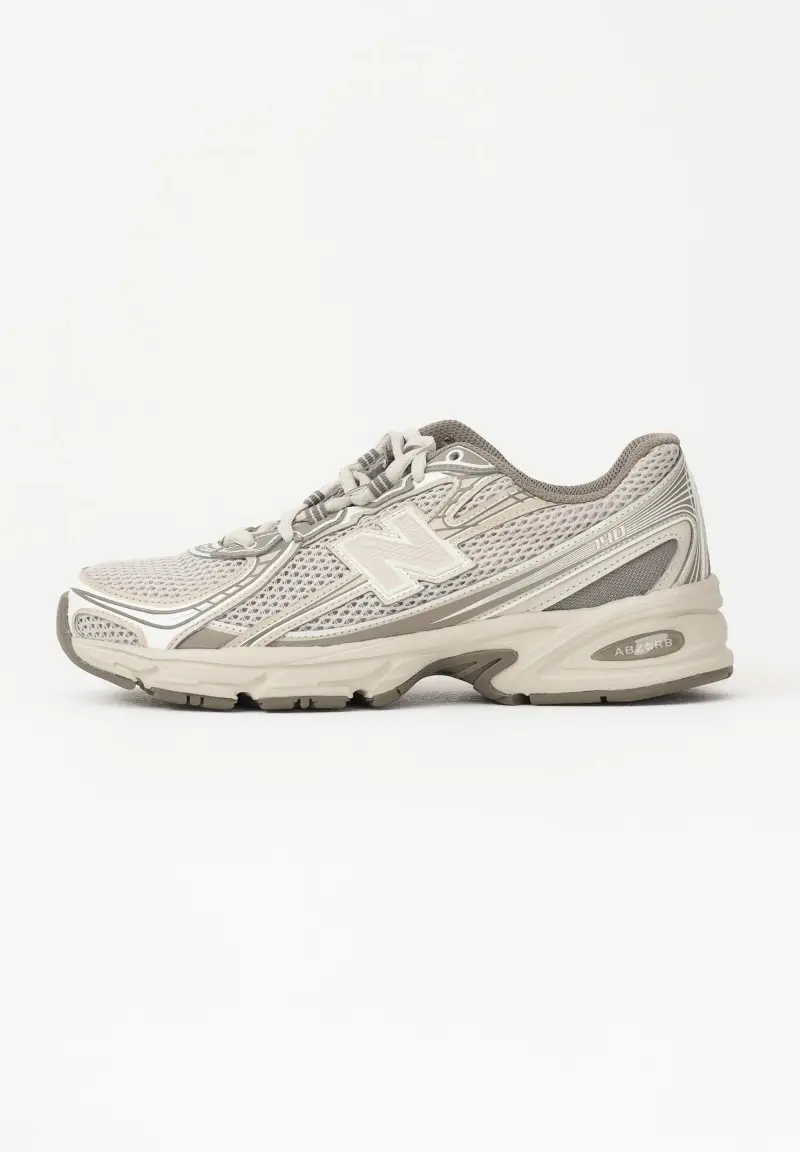 Sneakers 740 beige per uomo e donna