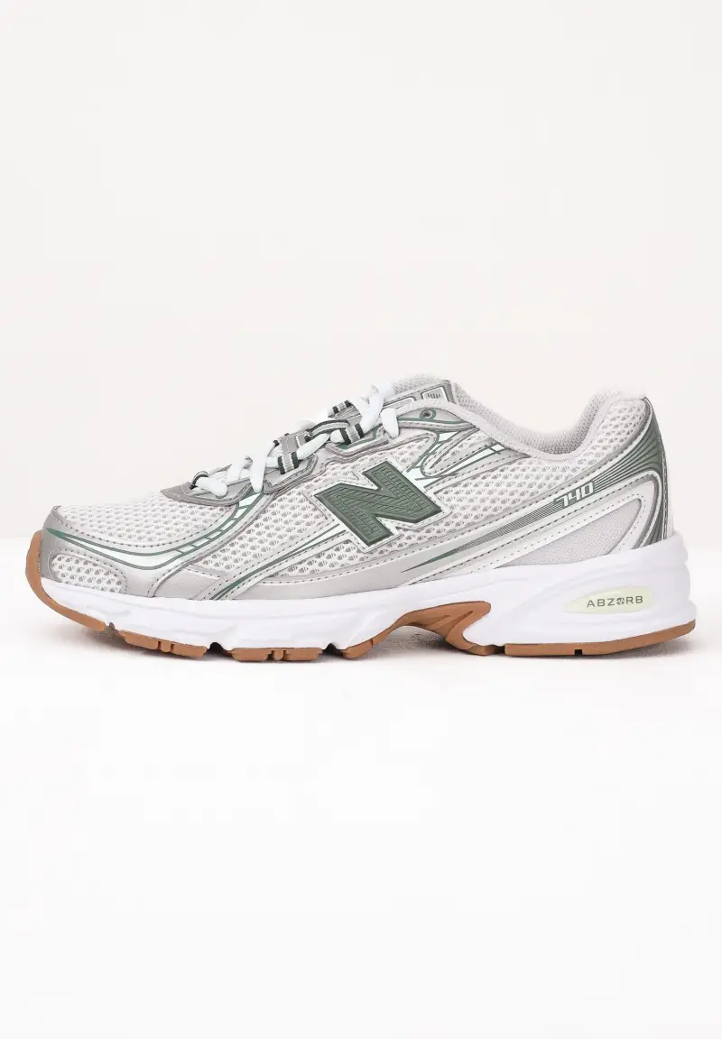 Sneakers 740 BUNGEE bianca e verde per uomo e donna